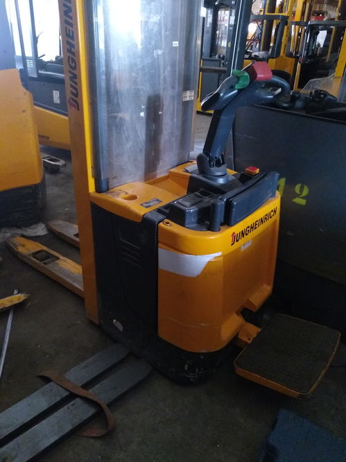 上海洋山港紅黃租賃 專業(yè)德國永恒力進口叉車租賃服務(wù)